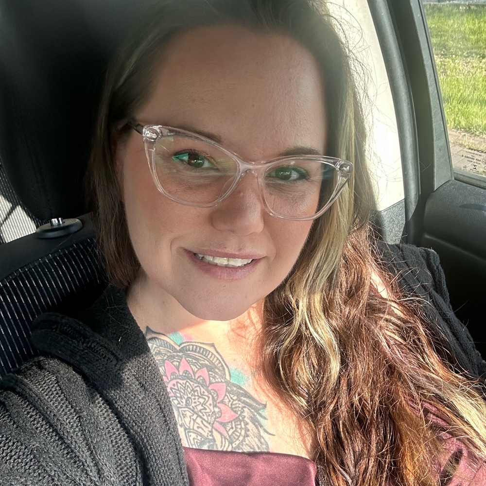 Meet your Posher, Micaela